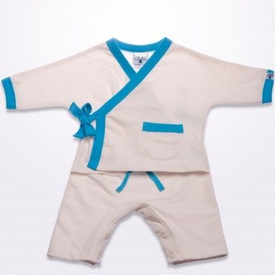 Mini-kimonos pour futurs budokas