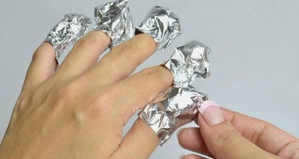 Le papier aluminium pour traiter le mal du dos et les douleurs articulaires