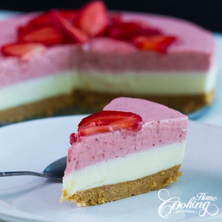 Gâteau au chocolat blanc et mousse au fraise