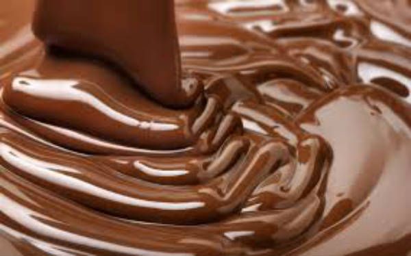 Les scientifiques se demandent: Manger 100 grammes (3,5 oz) de chocolat par jour! Voici pourquoi