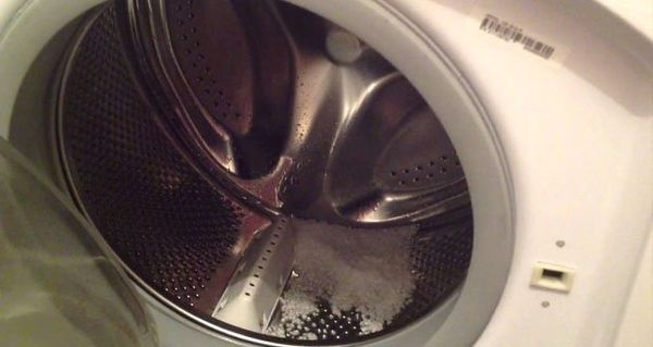 Dans Votre Machine à Laver, Mettez Du Vinaigre Et Du Sel… Très Astucieux !!