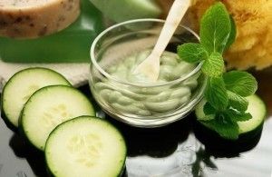 Ce masque élimine les cernes et les yeux bouffis