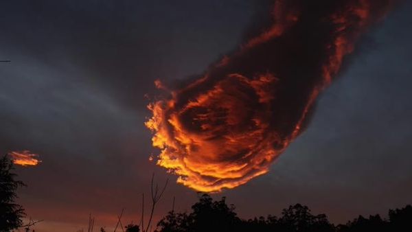 Un nuage de feu apparaît dans le ciel portugais