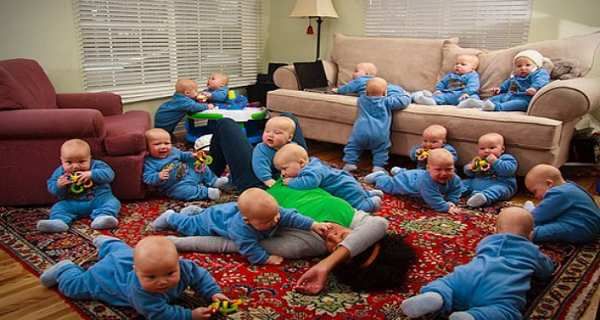 Mère donne naissance à 17 bébés à USA!