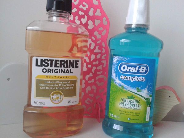 Ses principales marques de bain de bouche sont remplis de produits chimiques cancérigènes! Faites votre propre avec 2 ingrédients.