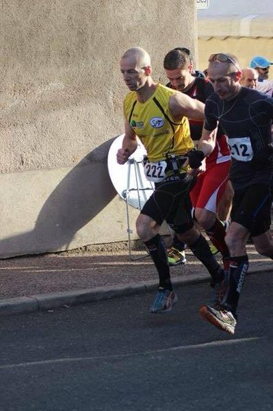 le départ, à la tête de 95 coureurs
