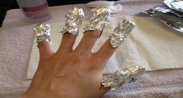 Aluminium Foil traitement pour les maux de dos et des douleurs articulaires - Traitement des guérisseurs russes et chinois