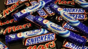 Chocolat tirant "Mars" et Snickers "de 56 pays dont la Tunisie