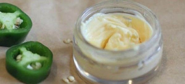 Simple et efficace crème "Hot" Contre la Douleur dans les muscles, épaules, dos