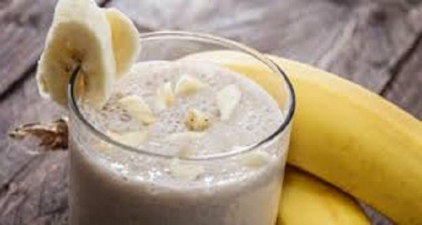 BOIRE BANANE ET CANNELLE UNE HEURE AVANT D'ALLER DORMIR ET QUELQUE CHOSE SUPERBE SE PASSERA À VOTRE CORPS!