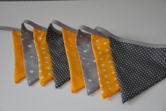 Guirlande de 8 fanions en tissu différents imprimés - Tons Gris ... Guirlande de 8 fanions en tissu différents imprimés - Tons Gris ...