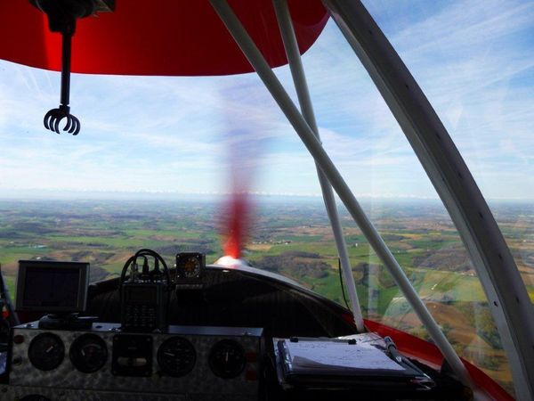 Virée en avion bimoteur.