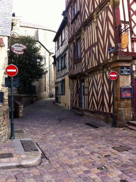 Le Breton n'aura pas le droit au Chapitre ! (rue du Chapitre à Roazhon)