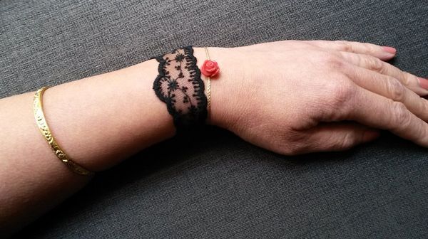 Tout en finesse et en légèreté, se faire un poignet glamourissime...