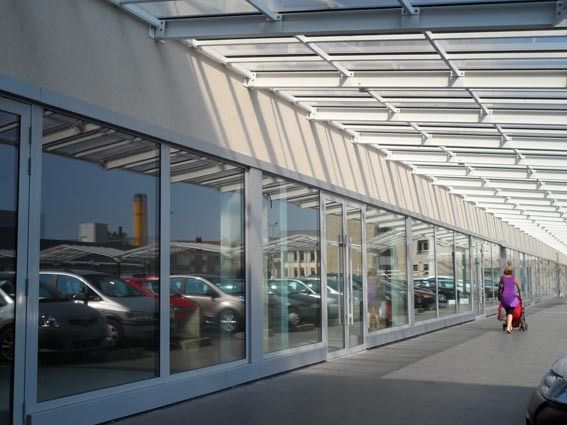 2013 : le centre commercial Colbert (Nevers, 58), que des cellules vides ou presque !