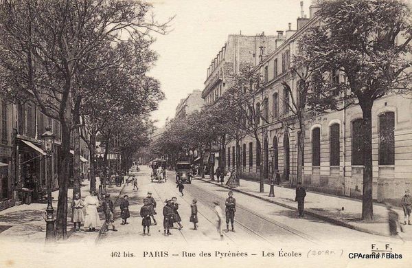 330 Rue des pyrénées