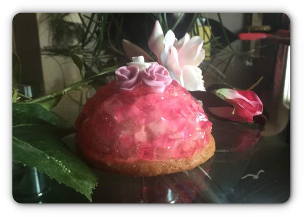 Miel, amandes et eau de rose