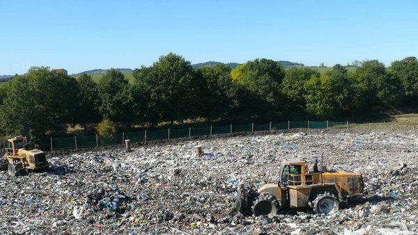 STOP AUX DÉCHETS À ROCHE LA MOLIÈRE