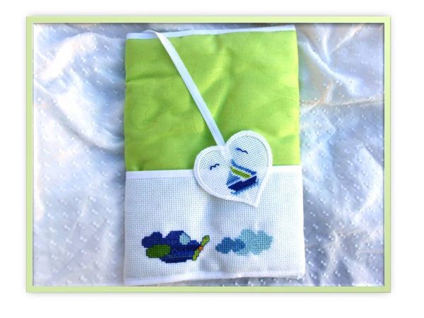 carnet de santé brodé personnalisable