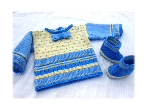 brassière bébé et chaussons pack naissance