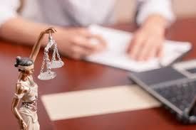 Défendez vos intérêts avec un juriste bien expérimenté