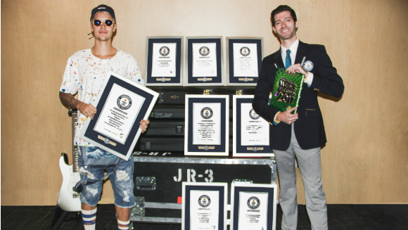 Justin Bieber titulaire de 8 records mondiaux dans le Guinness Book !