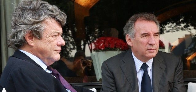 Bayrou et Borloo défendent le vote blanc