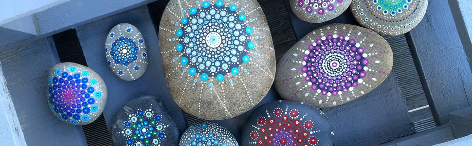 D.I.Y. : Mandalas sur cailloux