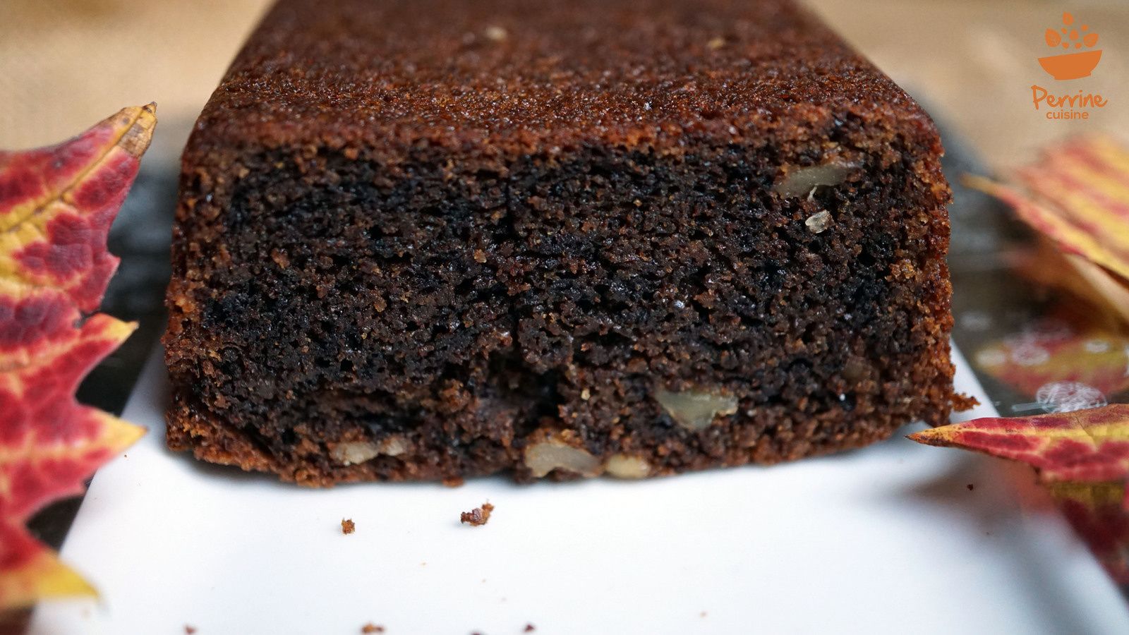 Comme un quatre-quarts fondant aux noix {sans gluten}