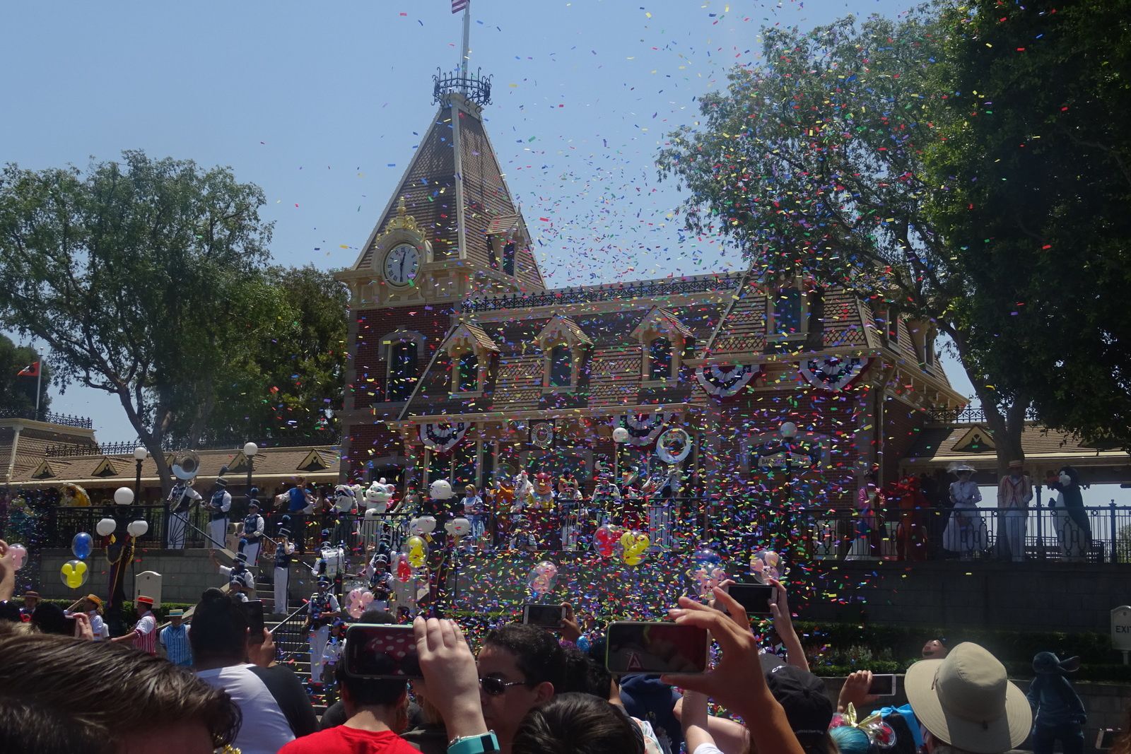 Disneyland Resort : 62ème anniversaire