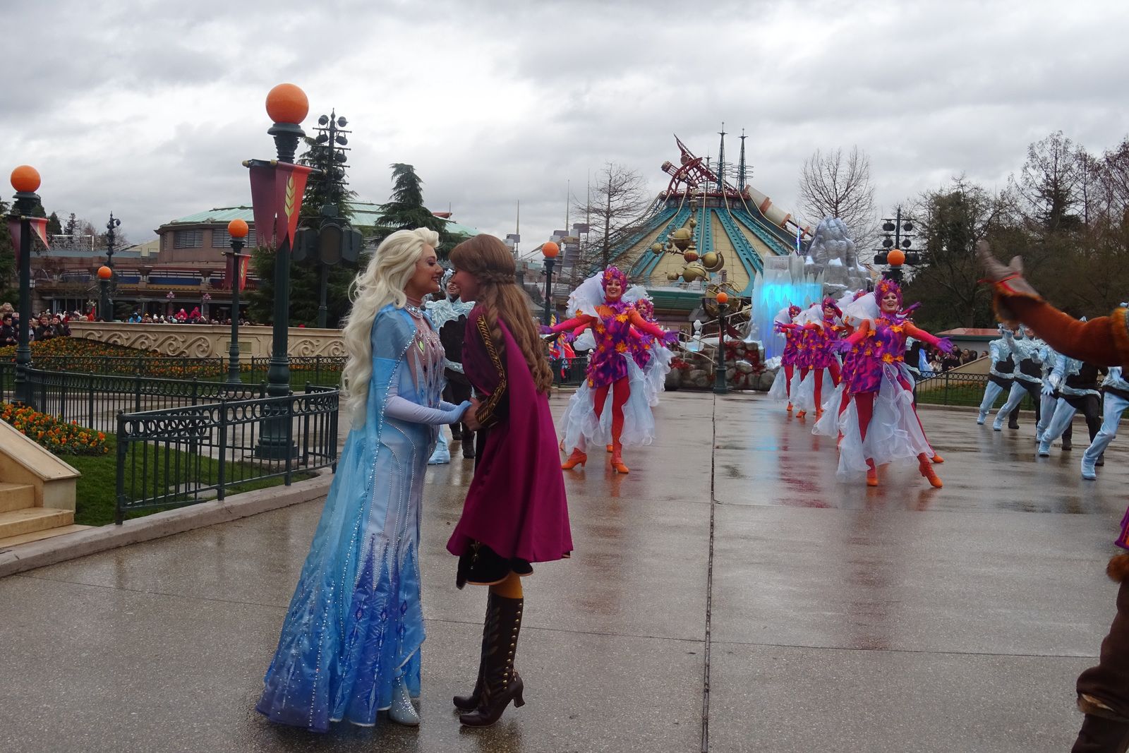 Célébration de La Reine des Neiges à Disneyland Paris (2020) - Les  expériences de Tonksounette