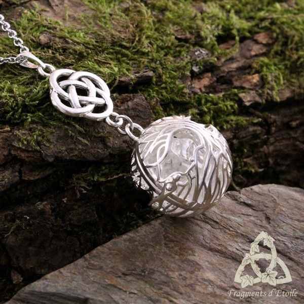 Collier elfique Arbre aux Elfes Arbre de Vie Yggdrasil Cristal de Roche médiéval elfe sylvestre pierre mariage païen ésotérisme