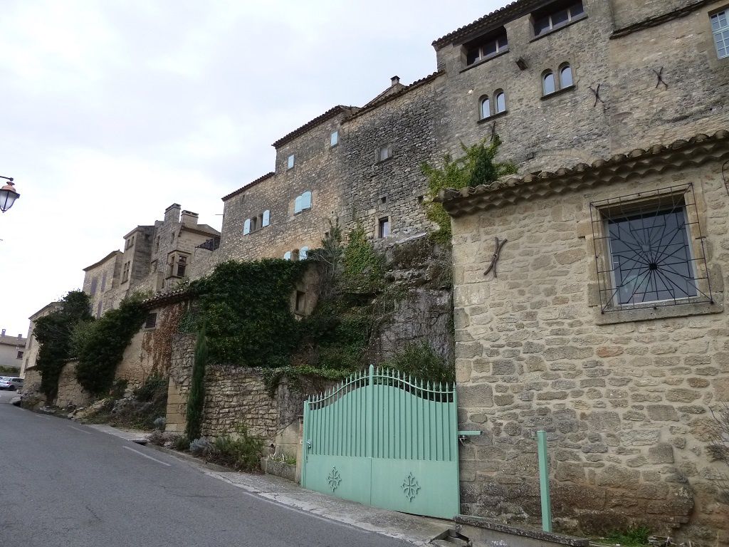 Petit tour vers Castillon du Gard.