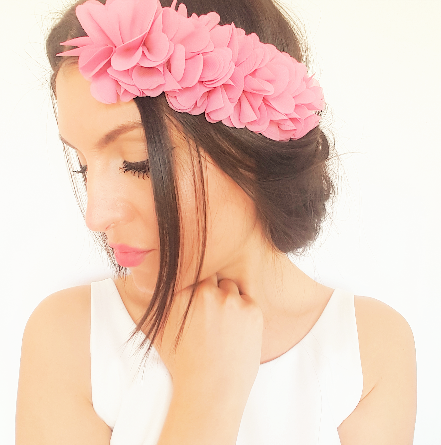 Bandeau cheveux fille liane fleurs roses cérémonie mariage - Fil de Légende