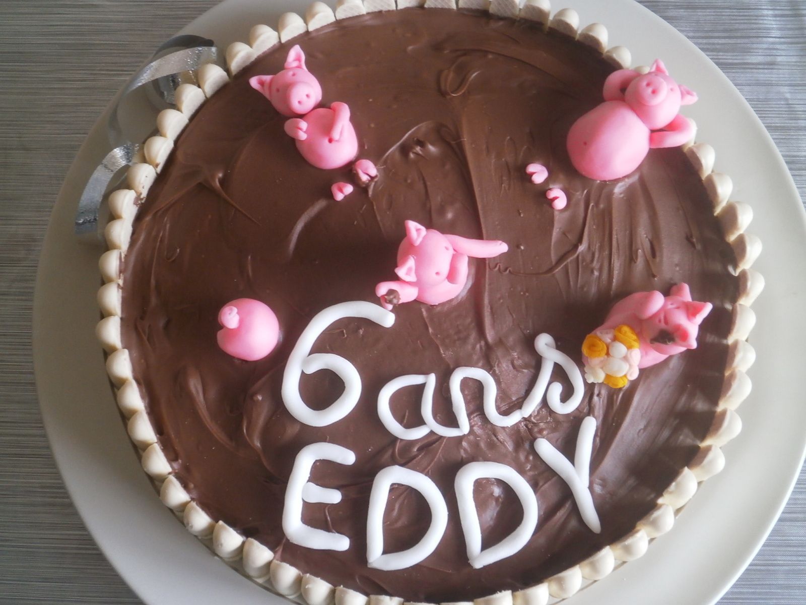 Gateau Bain De Boue Pour Les Cochons Pluie De Creations