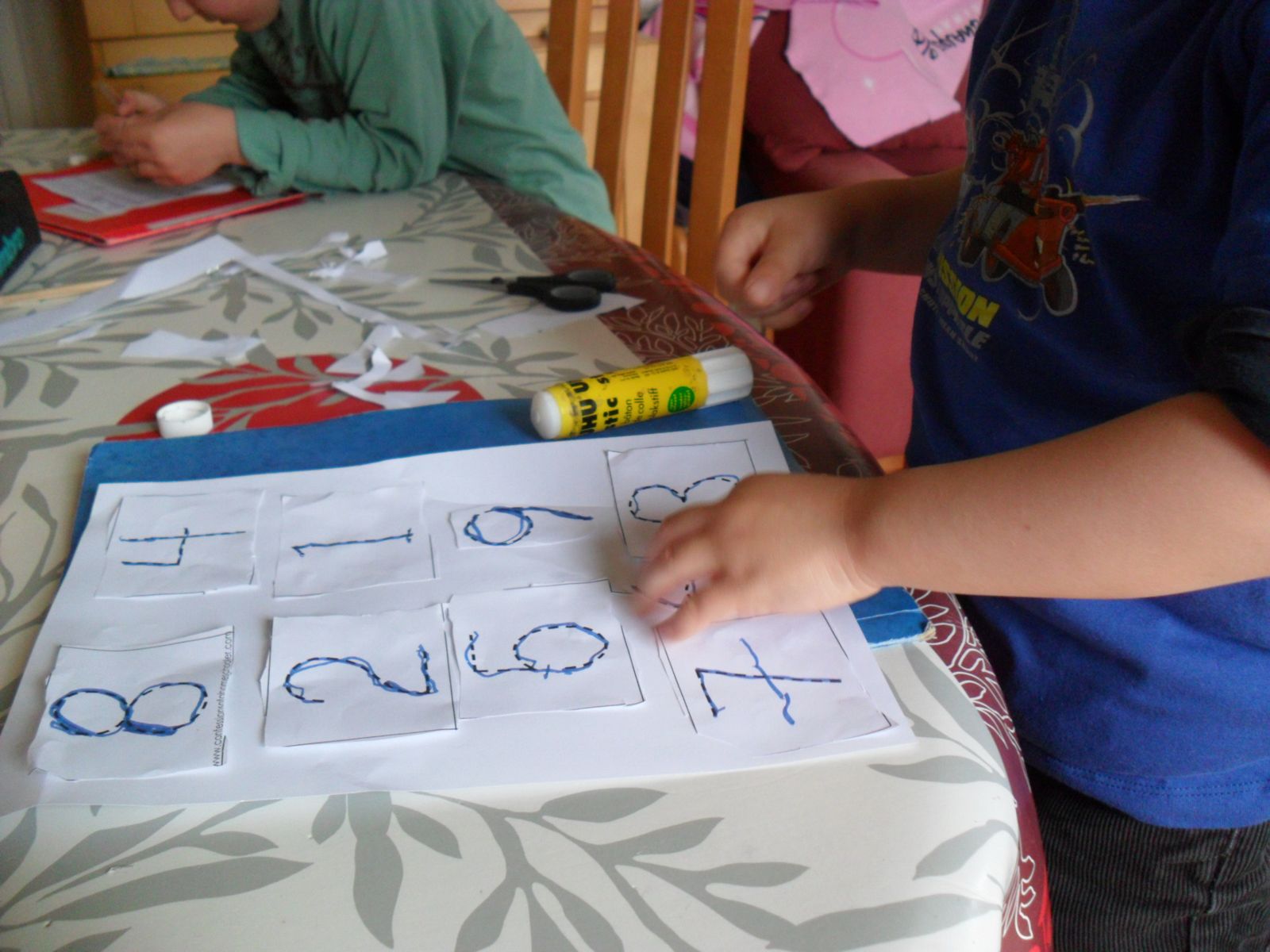 Graphisme : écrire les chiffres de 1 à 9