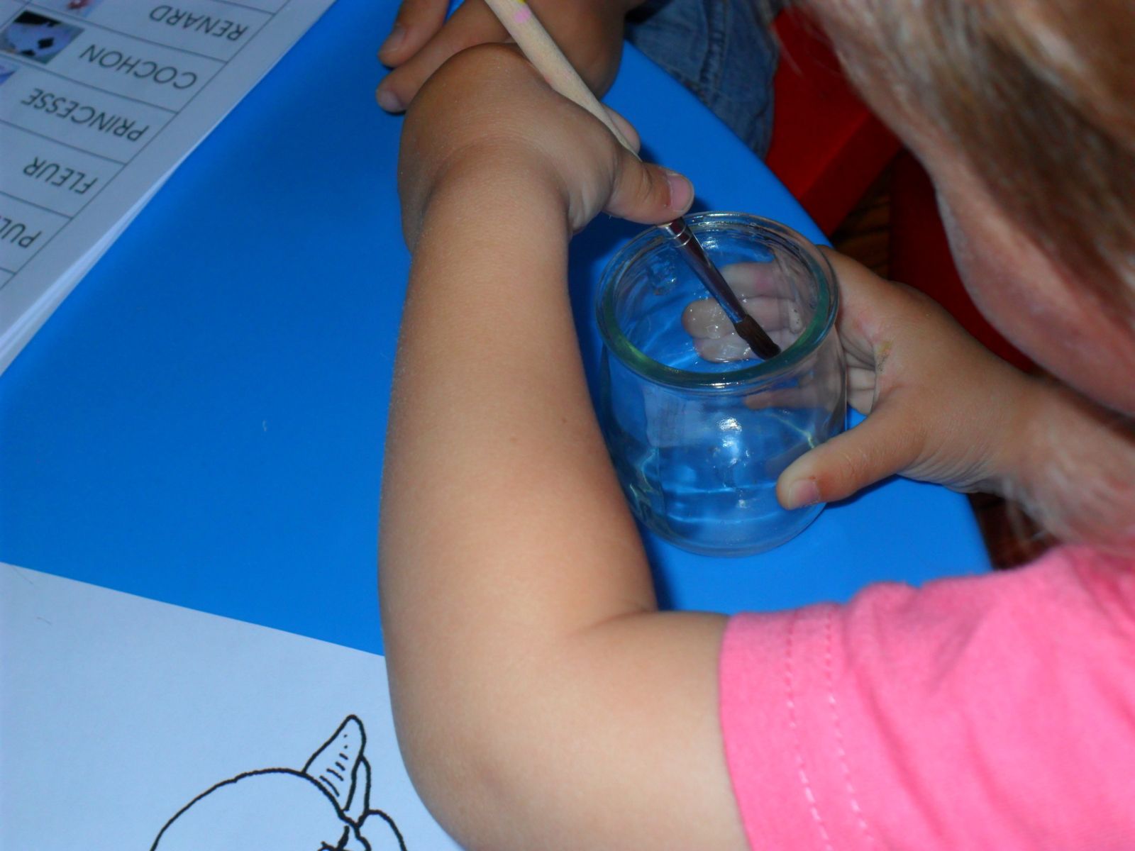 Activités 2-3 ans : le collage