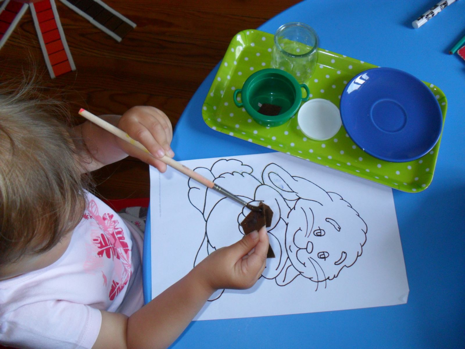 Activités 2-3 ans : le collage