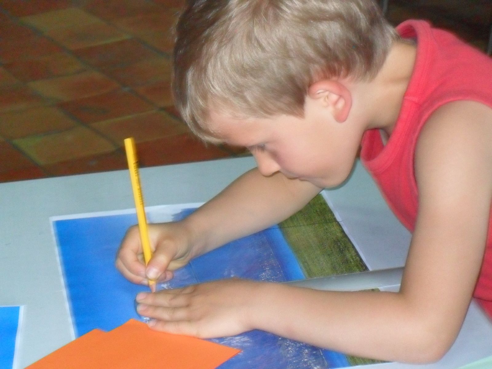 Des enfants très concentrés qui ont adoré l'activité...