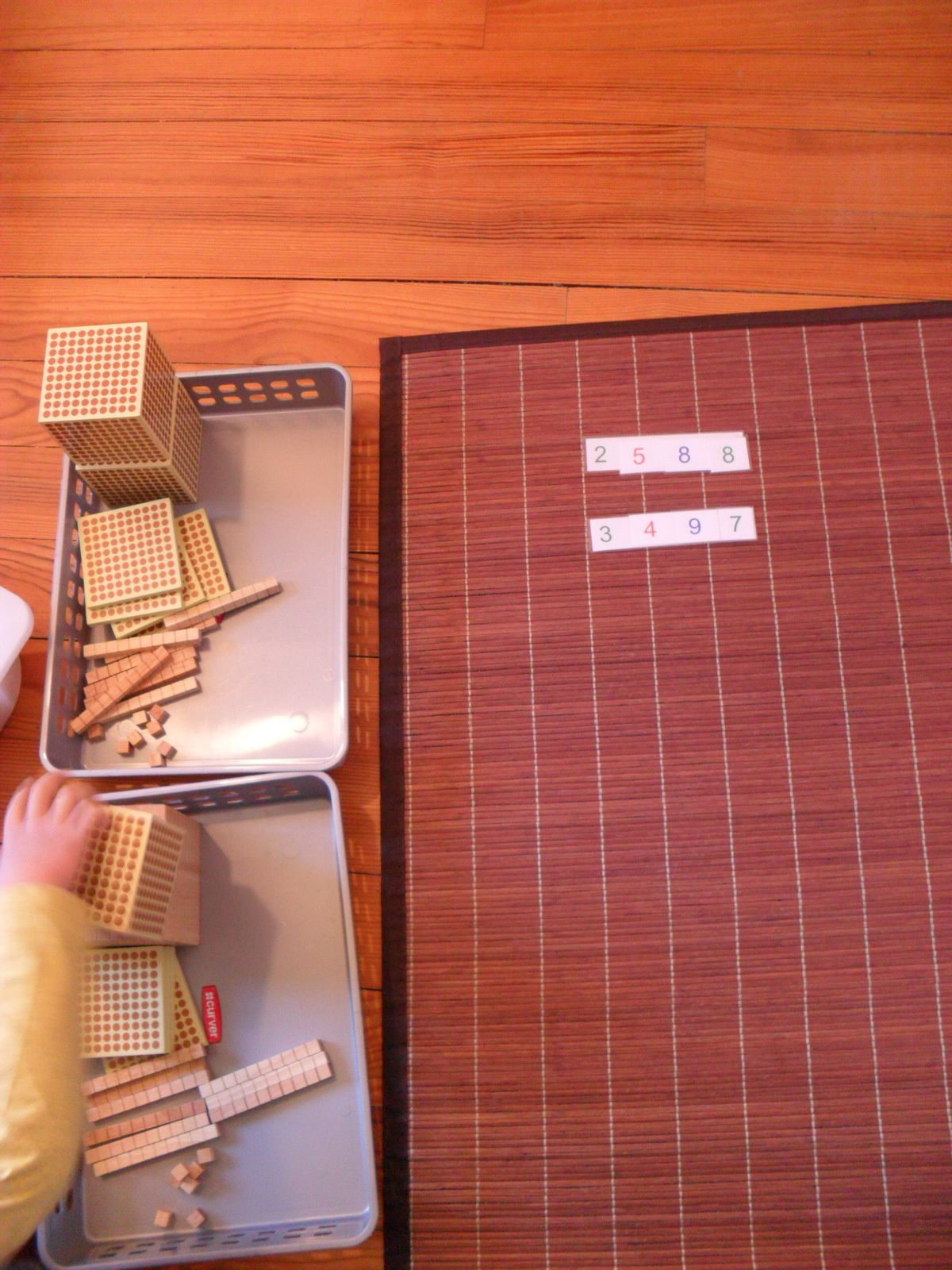 Grande addition avec les perles