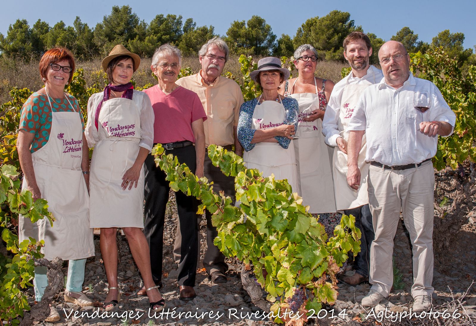 De gauche à droite : Martine Delcamp, Marie Bardet, Bernard Revel, Jaume Cabré, Catherine Millet, Carole Vignaud, Frédéric Martin, Henri Lhéritier.