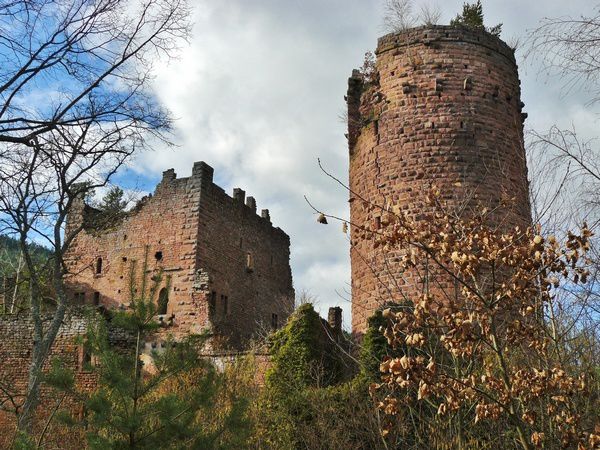 Le Donjon-Palais du château de Rathsamhausen à Ottrott