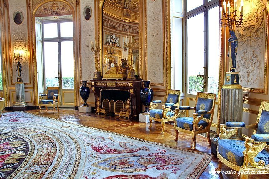 DÉCOUVRIR L'HOTEL DE SALM : MUSÉEE DE LA LÉGION D’HONNEUR À PARIS