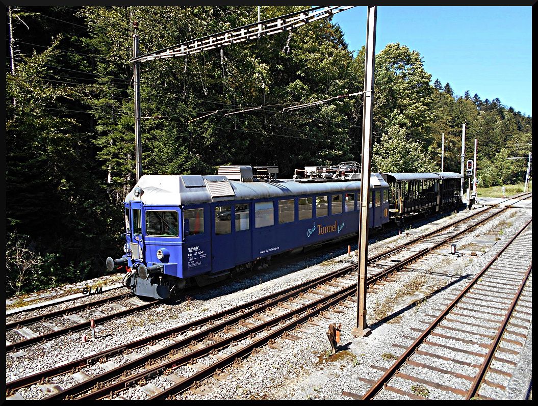 ob_b37f8c_automotrices-gare-de-1.JPG