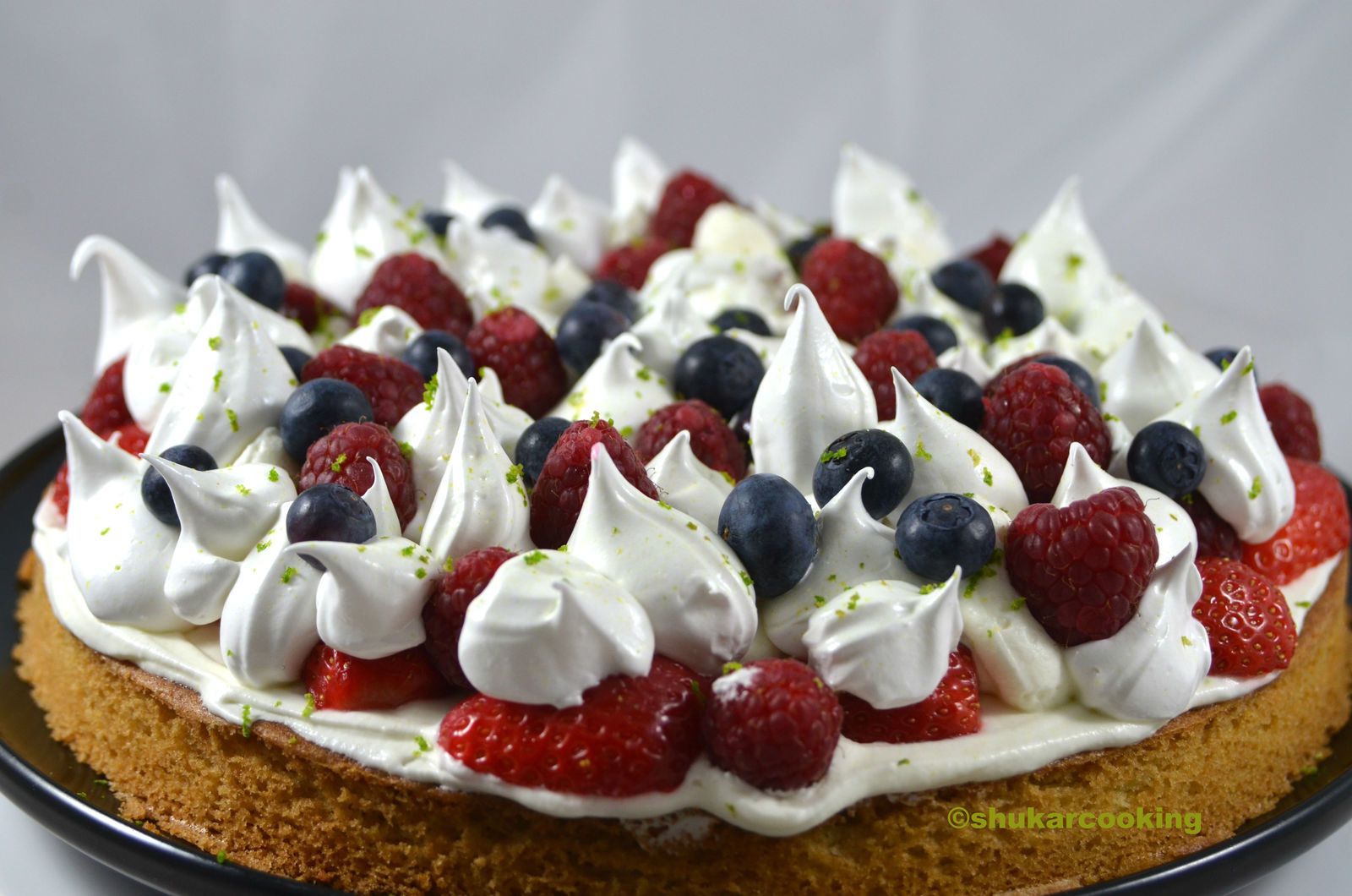 Tarte Aux Fruits Rouges Chantilly Mascarpone Meringue Et Zestes De Citron Vert Shukar Cooking Tarte Aux Fruits Rouges Chantilly Mascarpone Meringue Et Zestes De Citron Vert Shukar Cooking
