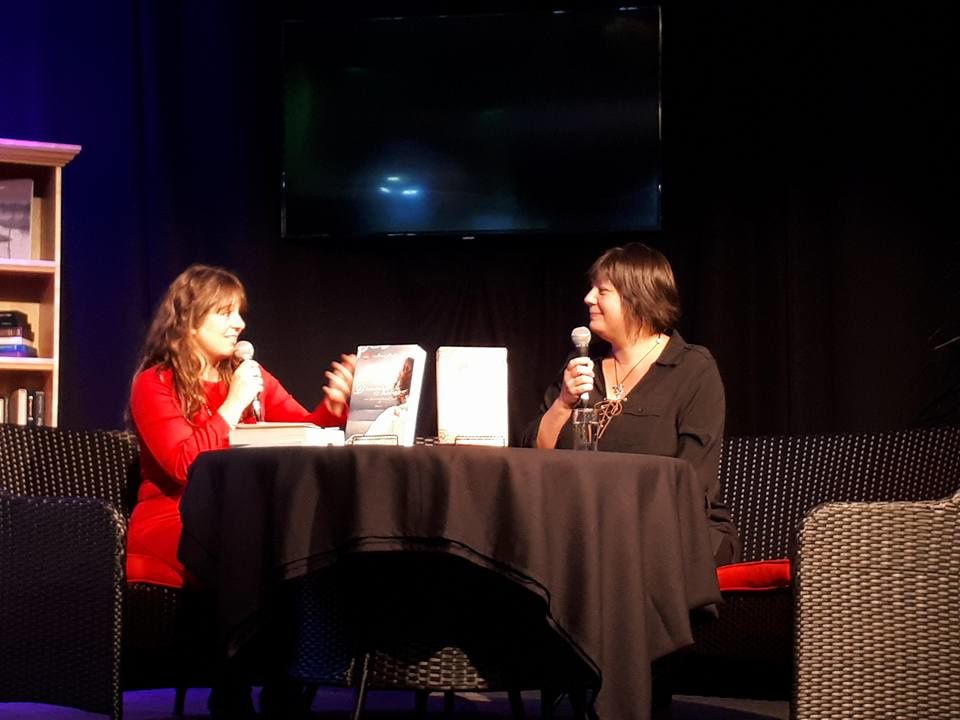 Entrevue avec Amélie Boivin Handfield - Scène principale du Salon du livre du Saguenay - Le 30 septembre 2017