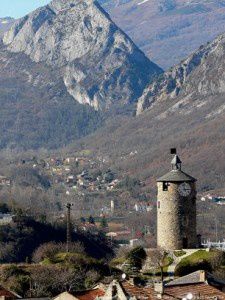Tarascon-sur-Ariege - Tour du Castella