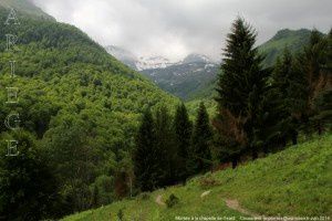 Montée à la chapelle de l'Isard