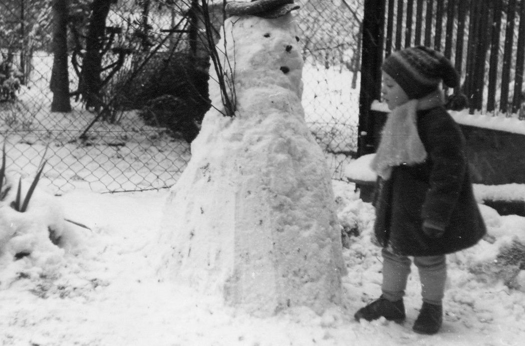 Francine et le bonhomme de neige (Guebwiller, février 1959) 