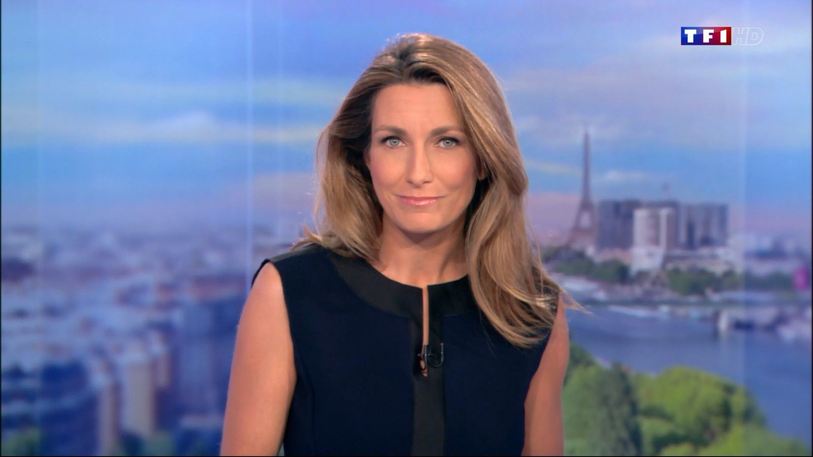 Anne Claire Coudray La Journaliste De Tf Se Confie Comme Jamais Sur ...